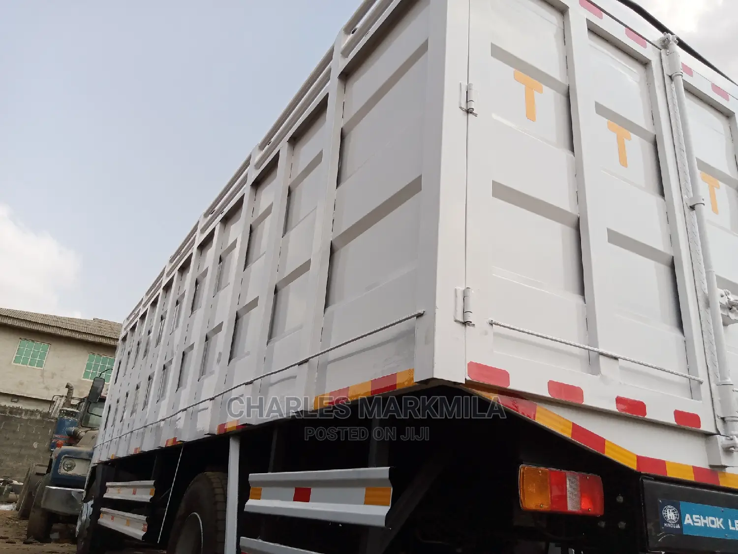 Truck Back