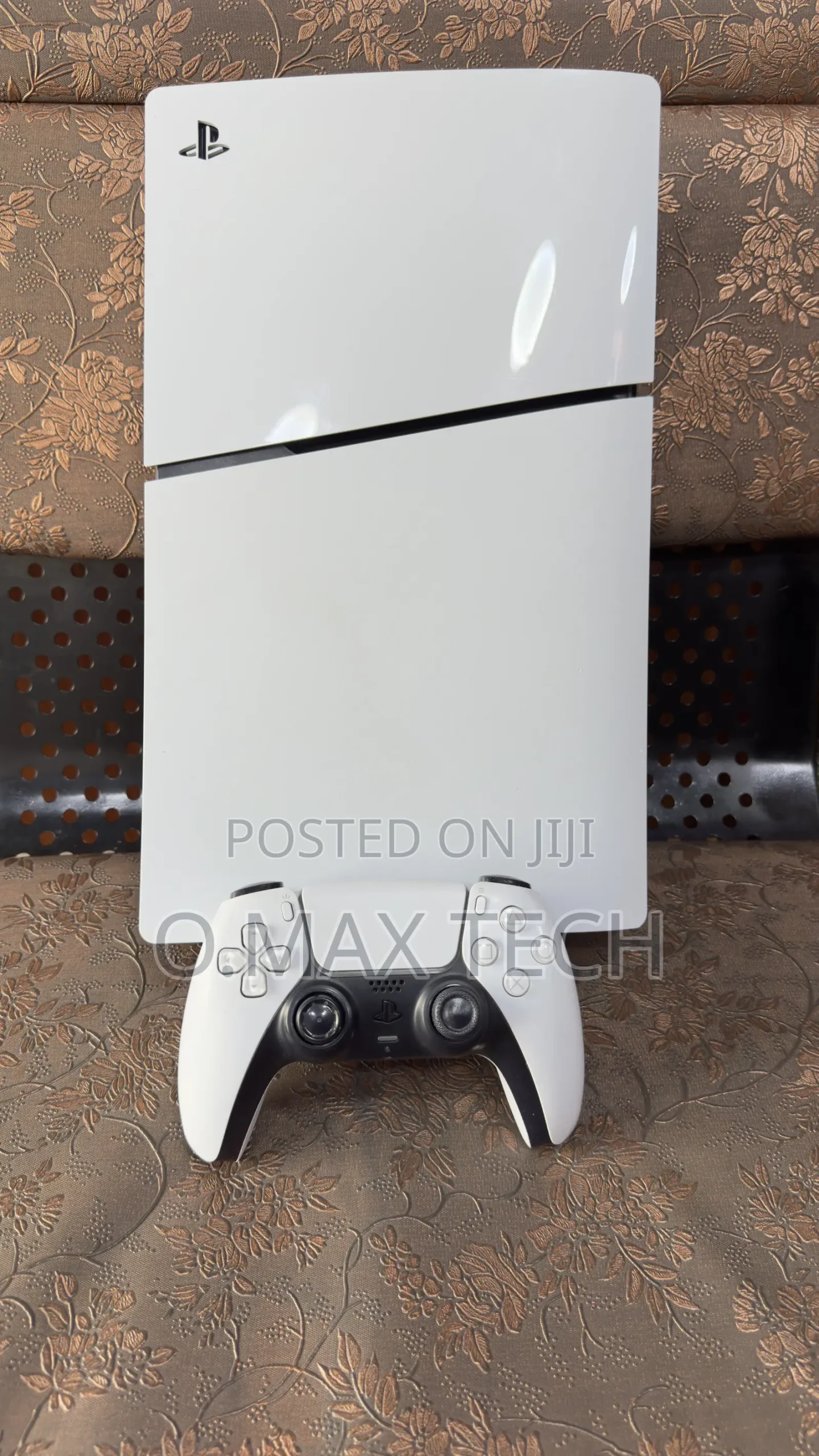 PS5 With 2 Pads