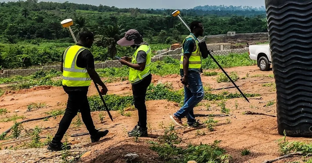 LAND SURVEYING SERVICE